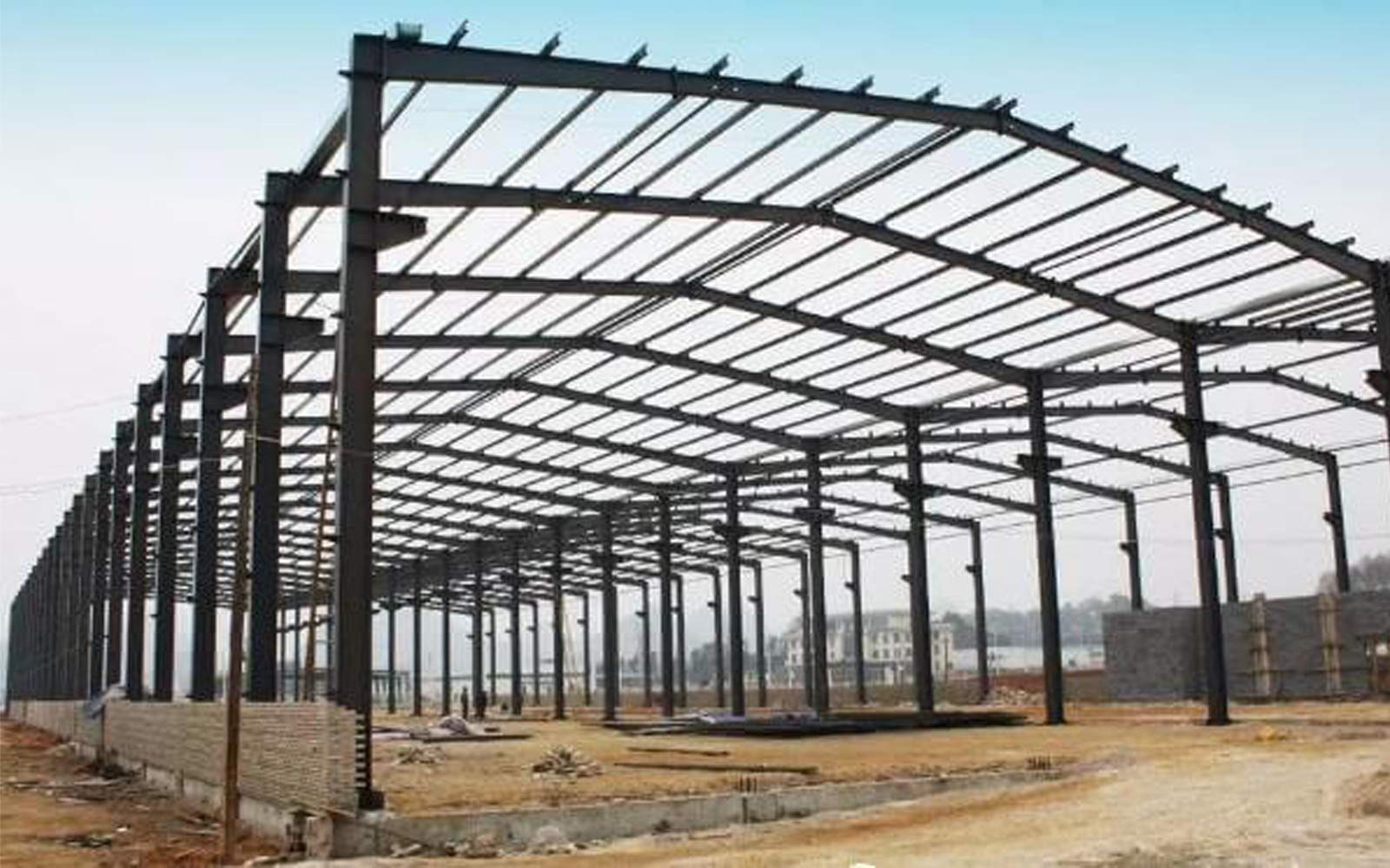 مزایا و معایب سازه های فولادی